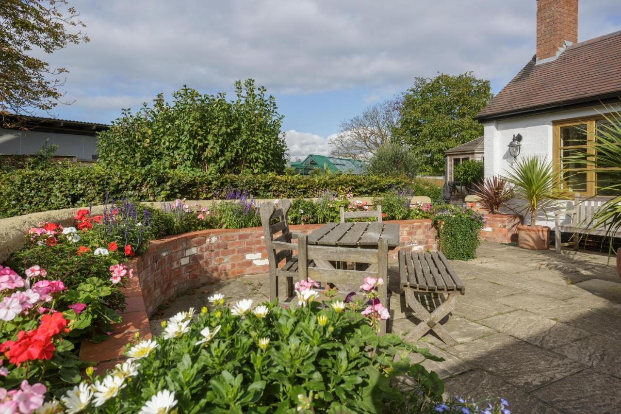 Bay Tree Cottage Droitwich Exterior photo